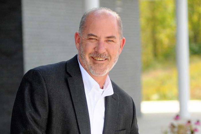 honor credit union vice president of business services scott defries