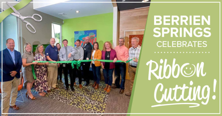 photo of various community leaders at the honor credit union berrien springs member center ribbon cutting ceremony