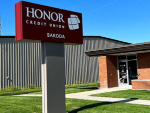 exterior photo of honor credit union baroda member center building and sign | Honor Credit Union