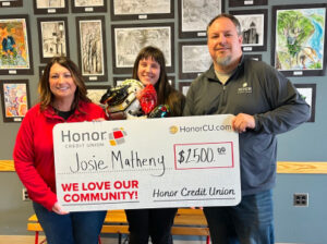 community scholarship winner, Josie Matheny with Honor staff | Honor Credit Union