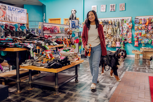 An Honor Member Shops Locally