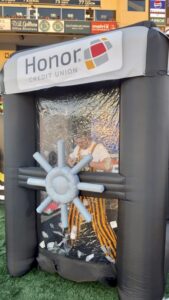 WMU Cash Grab | Honor Credit Union