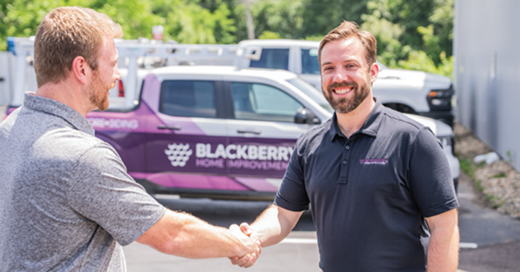 men shaking hands | Honor Credit Union